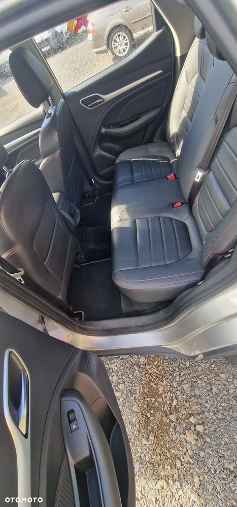 MG ZS - 3