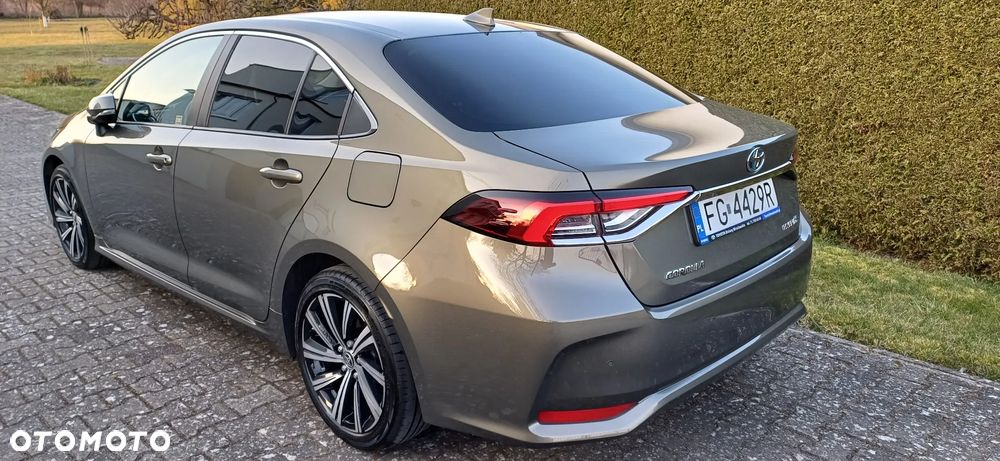 Toyota Corolla - 4