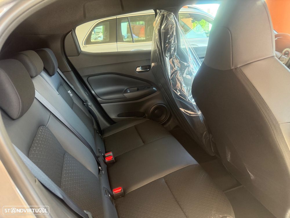 Nissan Juke 1.0 DIG-T N-Design C.Two Tone S. - 38