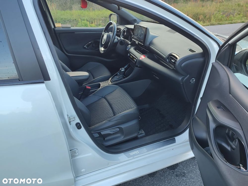 Toyota Yaris Hybrid 1.5 Selection Style - 10