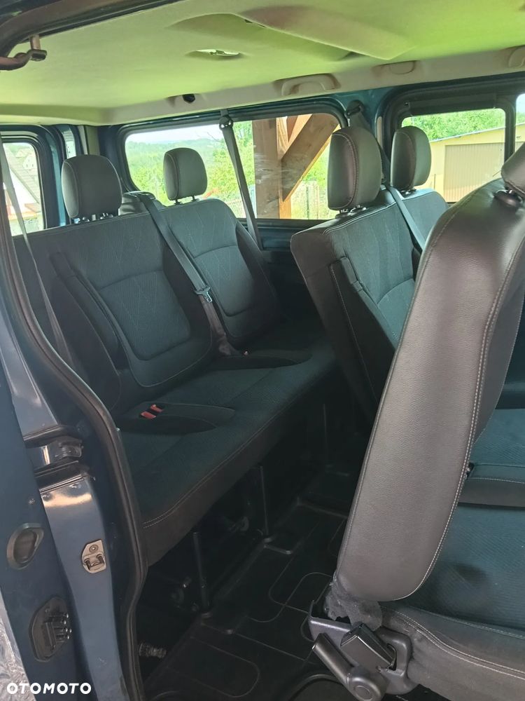 Renault Trafic Grand 1.6 dCi - 11