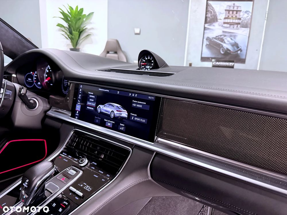 Porsche Panamera Turbo Executive - 21