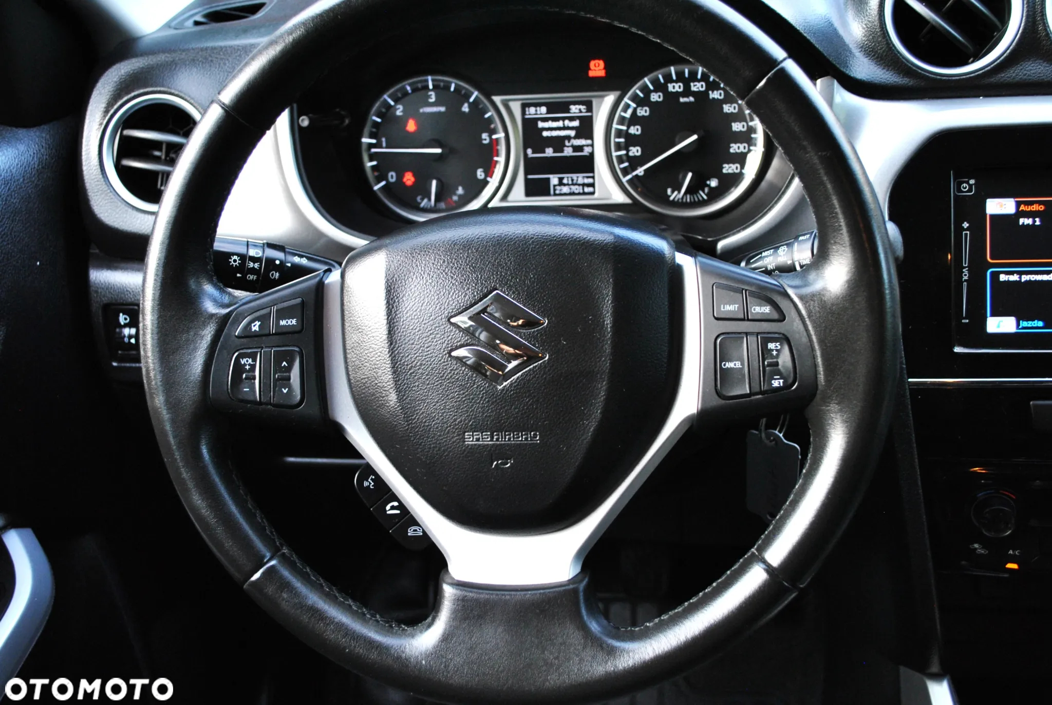 Suzuki Vitara 1.6 DDiS (4x2) Comfort+ - 27