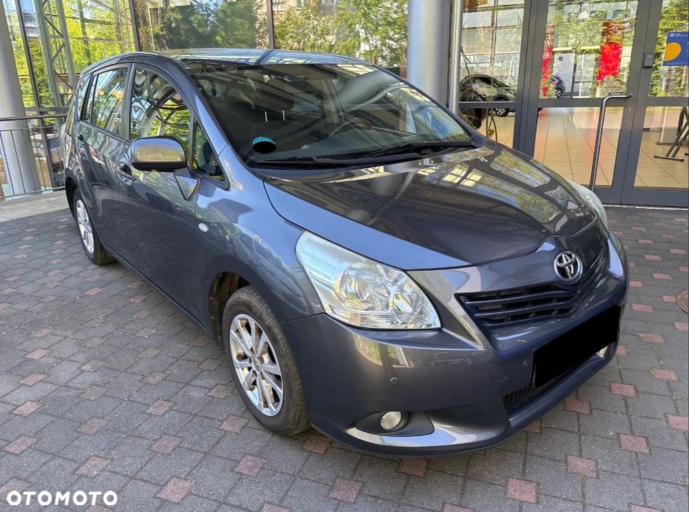 Toyota Verso - 24