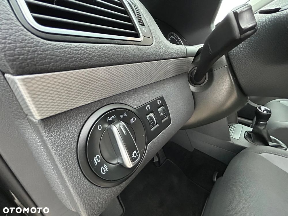 Volkswagen Touran 1.6 TDI DPF BlueMotion Technology Life - 15