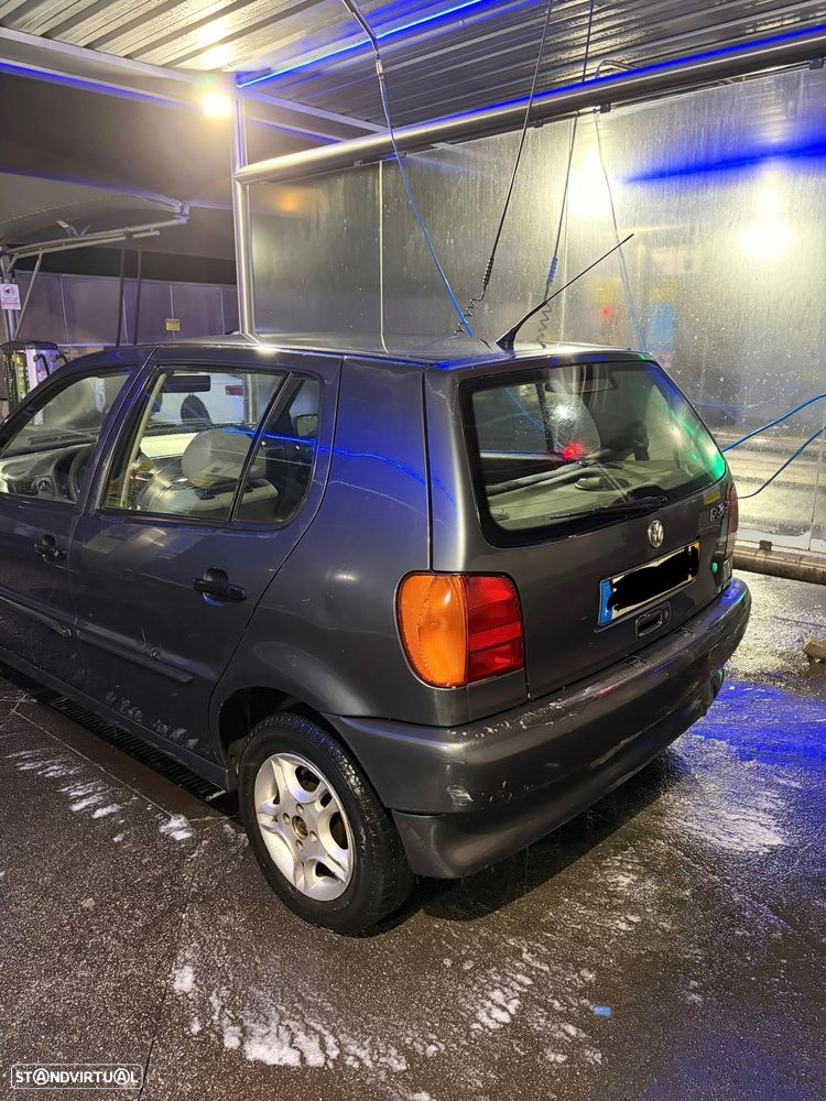 VW Polo - 2