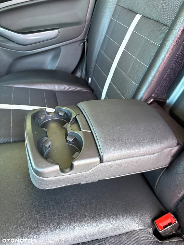 Ford Kuga 2.0 TDCi Titanium - 35