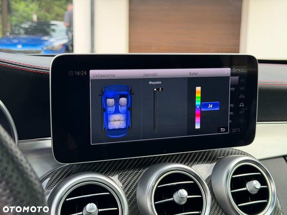 Mercedes-Benz Klasa C AMG 43 4Matic 9G-TRONIC - 36