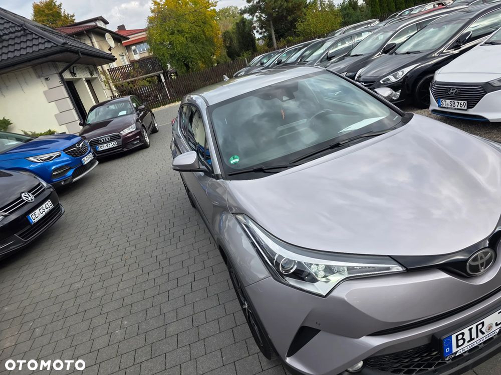 Toyota C-HR 1.2 Turbo Team Deutschland - 8