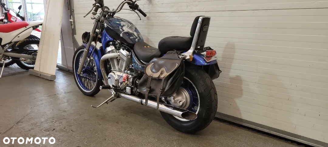Suzuki Marauder - 12