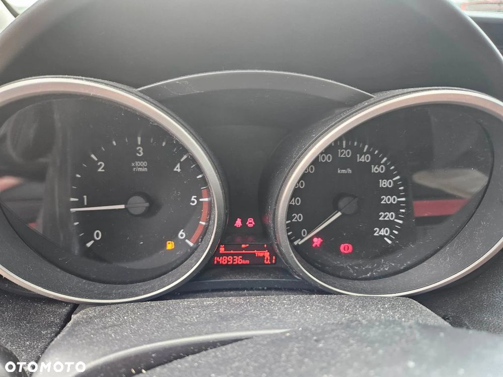 Mazda 5 1.6 CD Exclusive + - 12