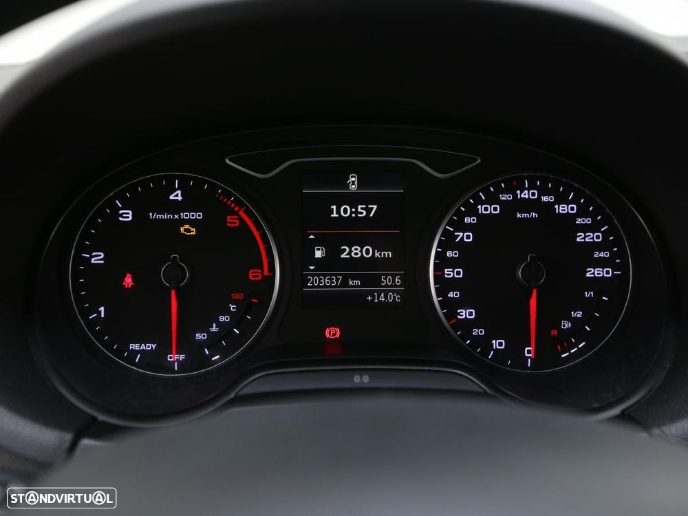 Audi A3 Limousine 1.6 TDI Business Line Attraction - 21