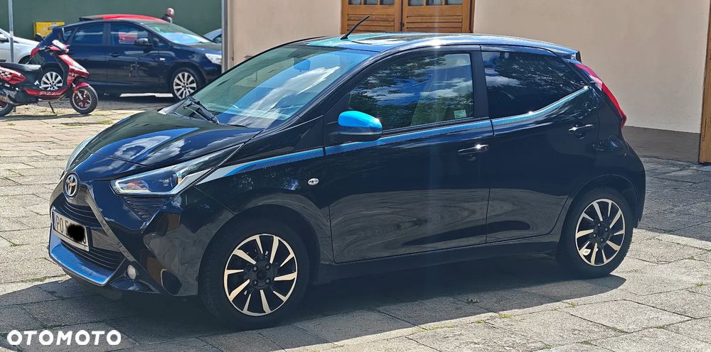Toyota Aygo 1.0 VVT-i Black Edition - 1