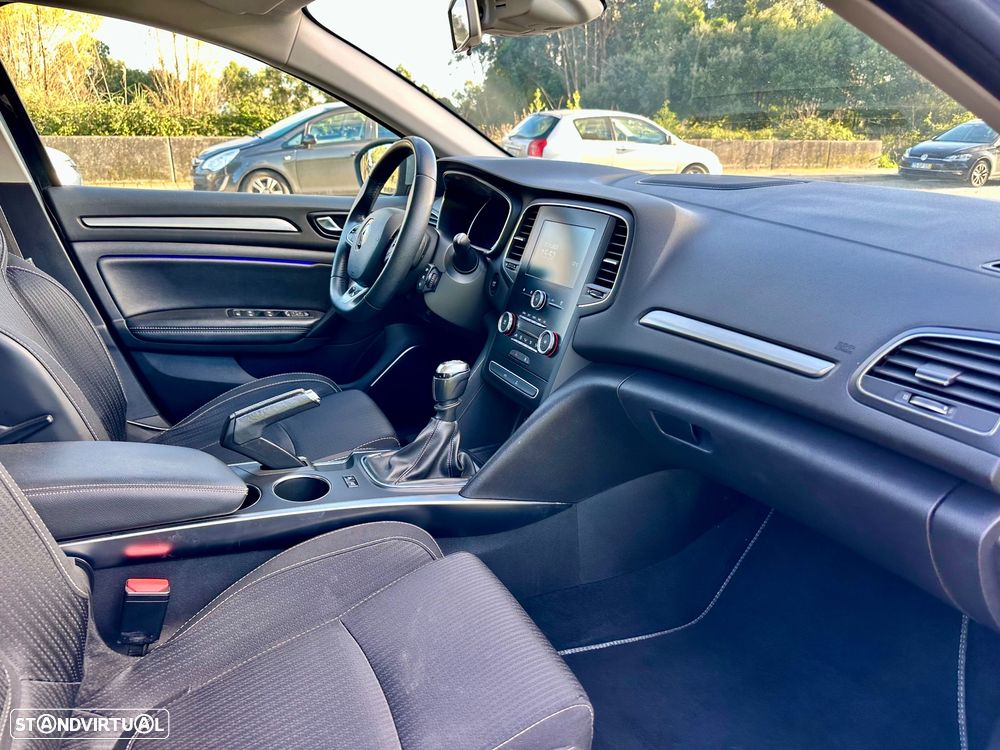 Renault Mégane Sport Tourer 1.5 dCi Intens - 35