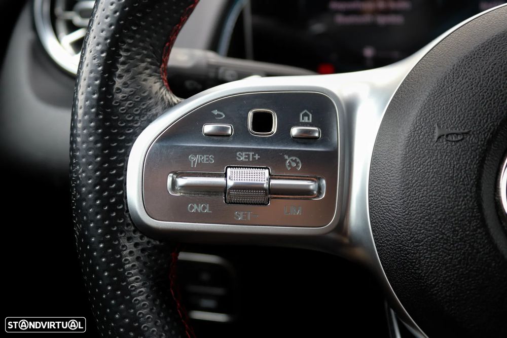 Mercedes-Benz GLB 180 d AMG Line - 10