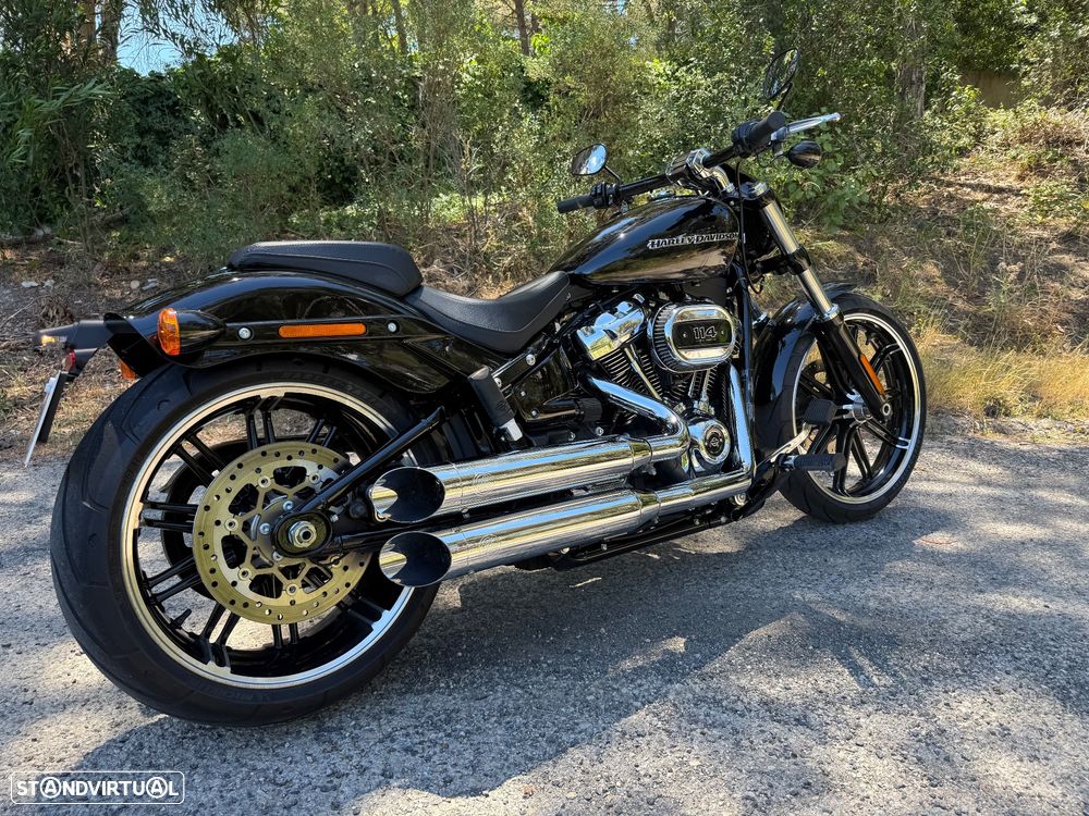 Harley-Davidson Breakout 114 - 10