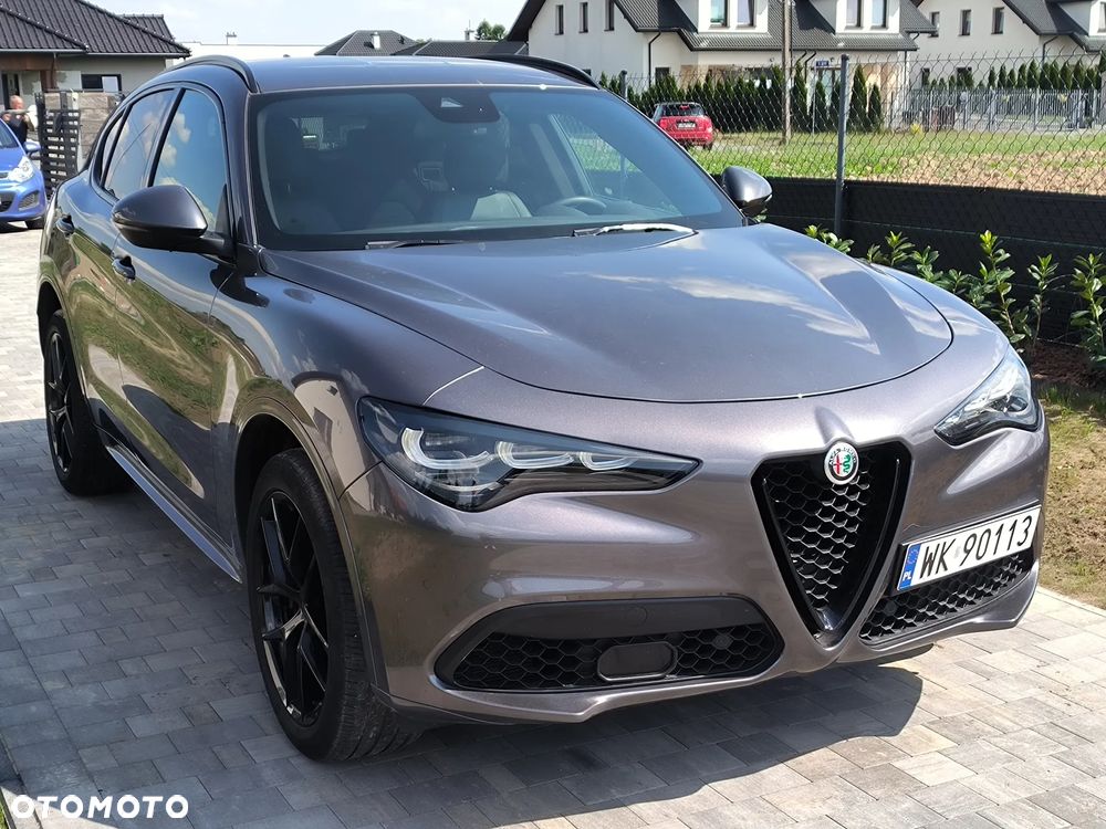 Alfa Romeo Stelvio 2.0 Turbo 16V AT8-Q4 Veloce Ti - 4