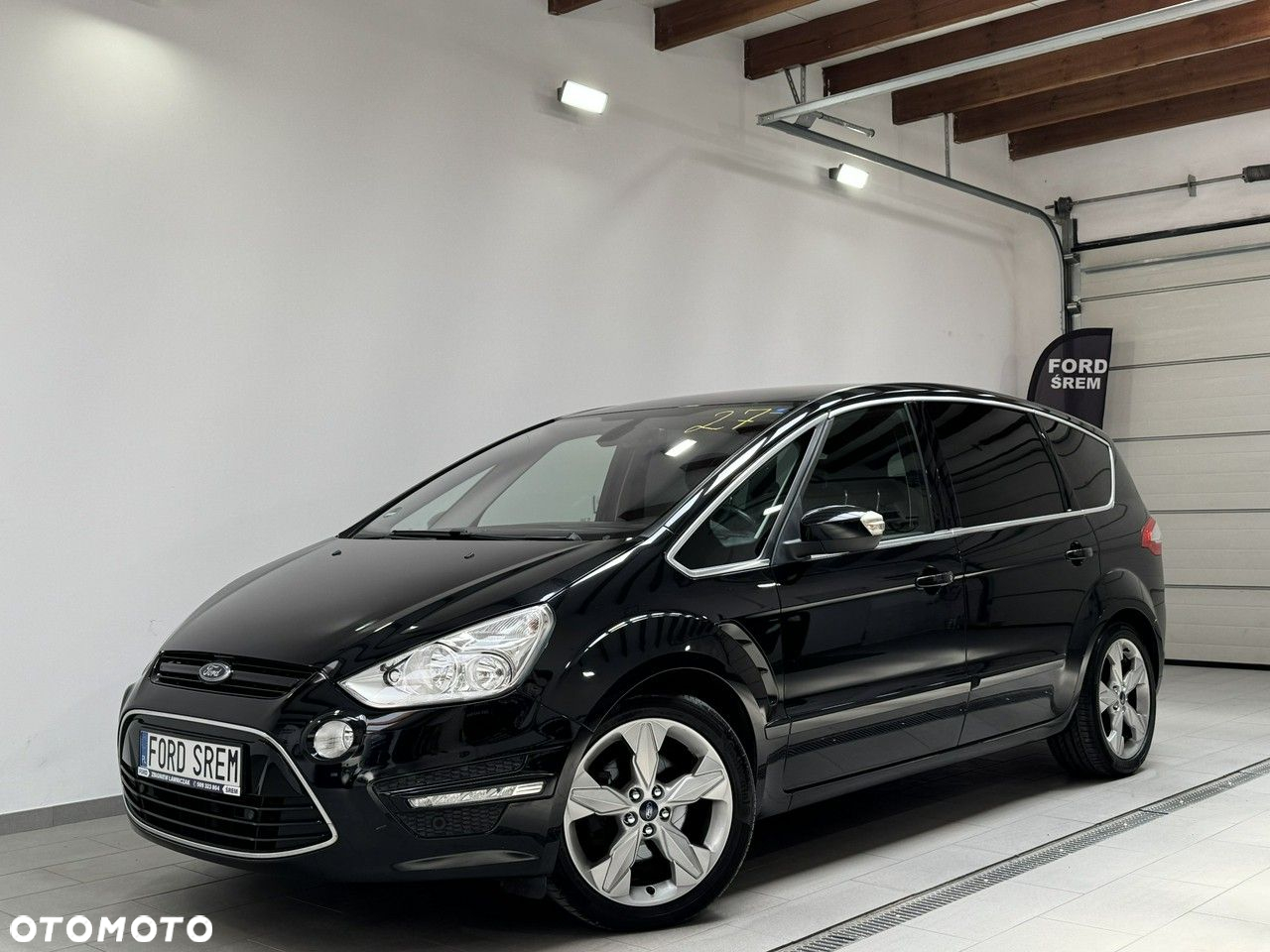 Ford S-Max - 12