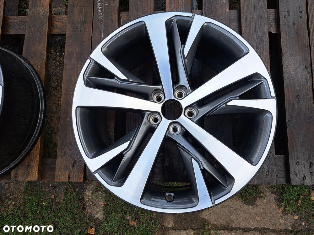 Oryg. Peugeot RCZ 9800684277 8.5j 19 et27 5613 - 1
