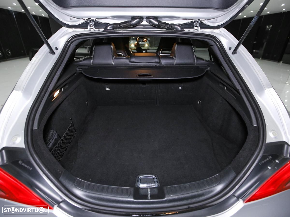Mercedes-Benz CLA 200 - 11