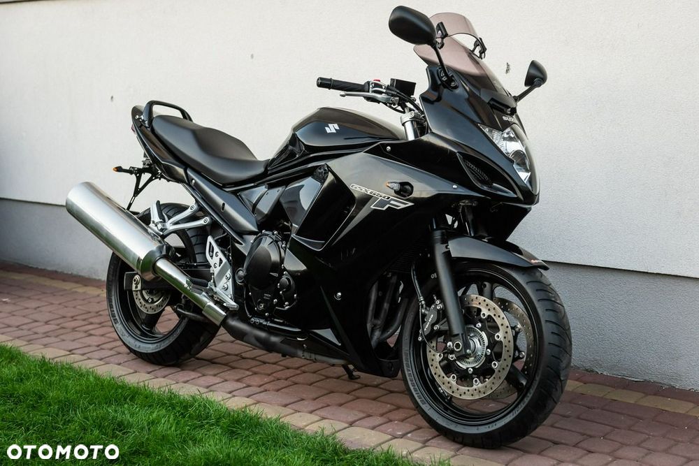 Suzuki GSX - 1