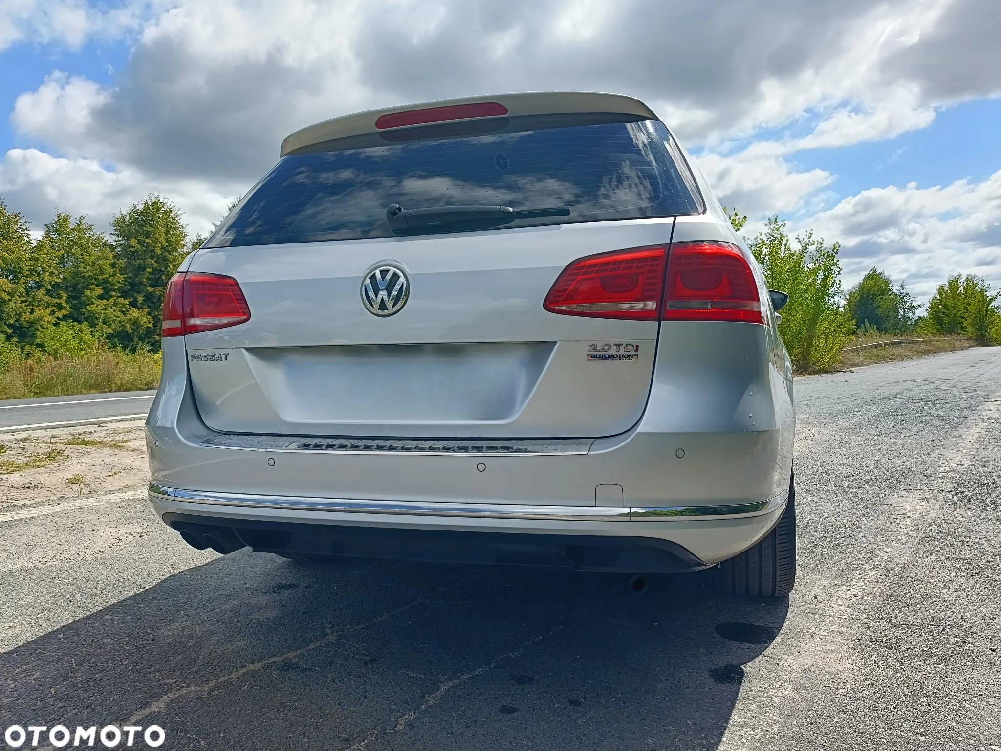 Volkswagen Passat 2.0 TDI DPF Highline - 8