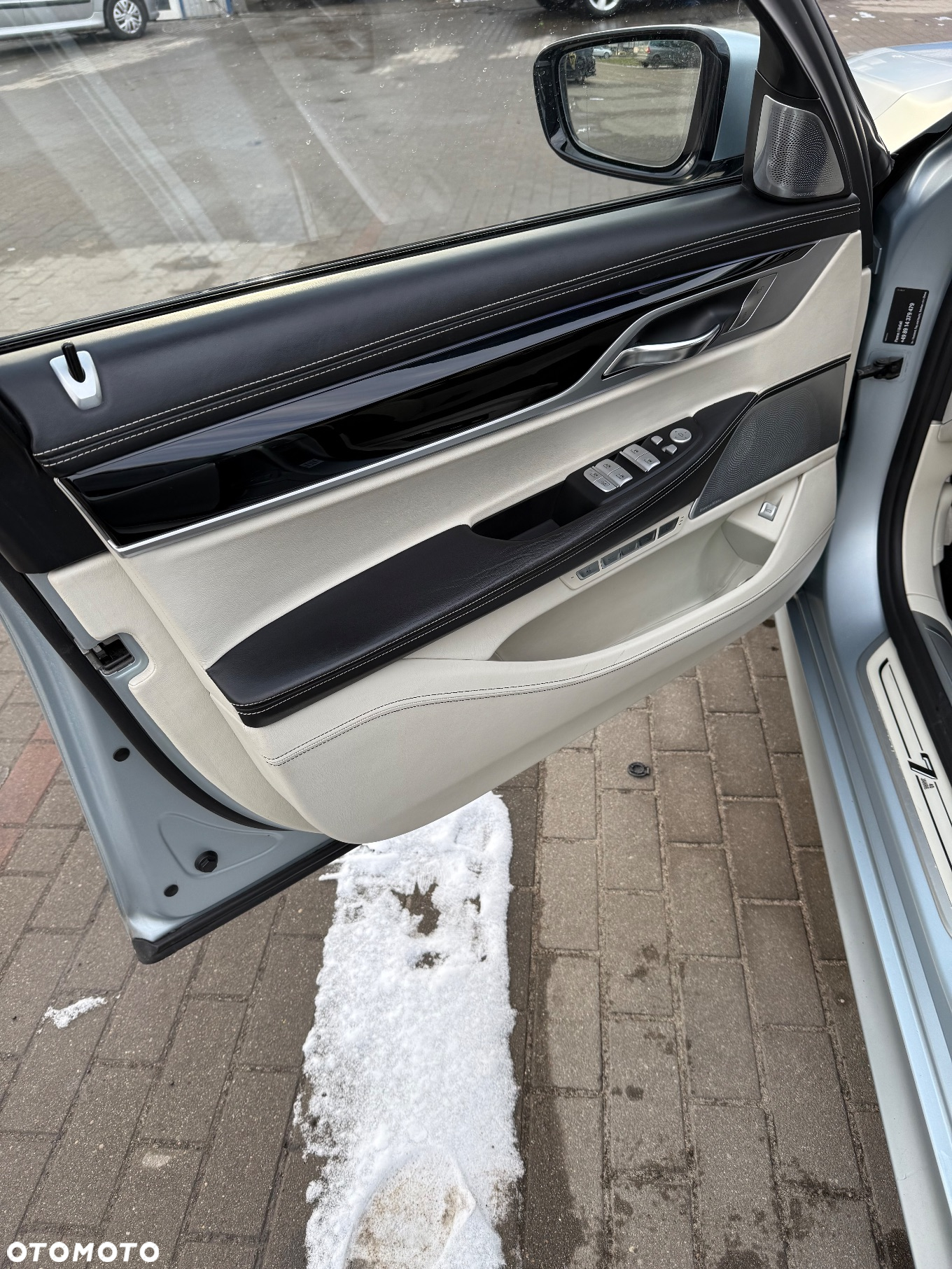 BMW Seria 7 740d xDrive sport - 22