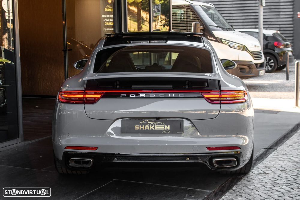 Porsche Panamera 4 E-Hybrid - 9