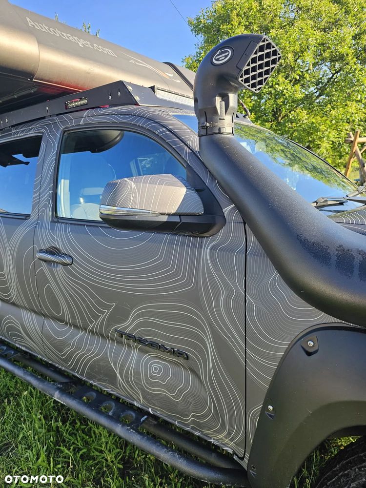 Toyota Tacoma - 2