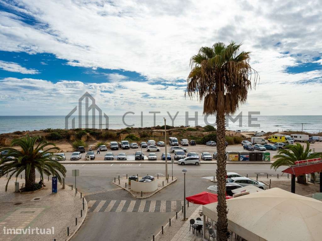 Apartamento T2 Frente Mar - Grande imagem: 3/21