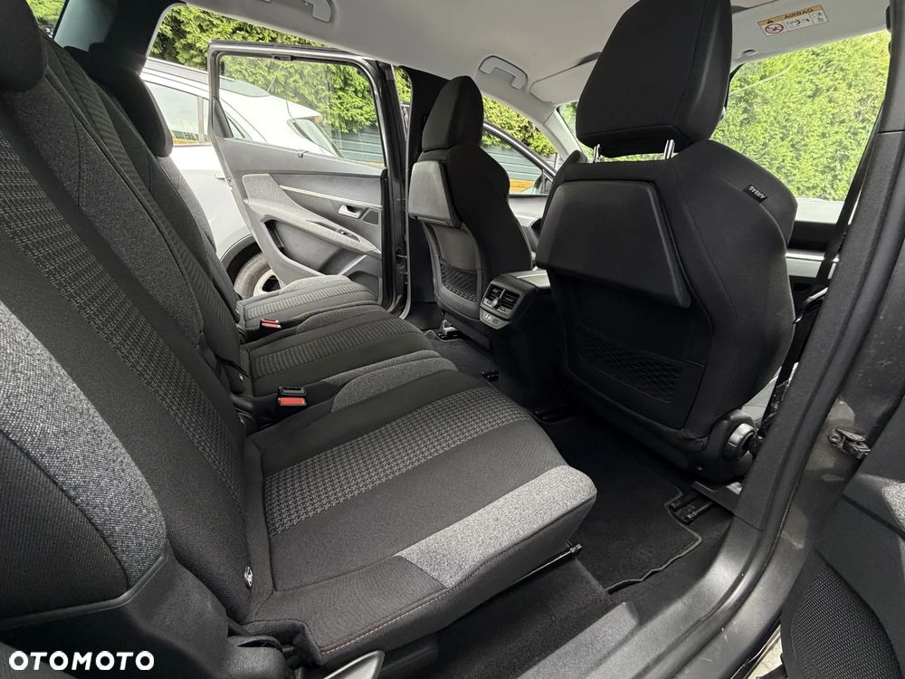 Peugeot 5008 BlueHDi 130 EAT8 Allure - 17
