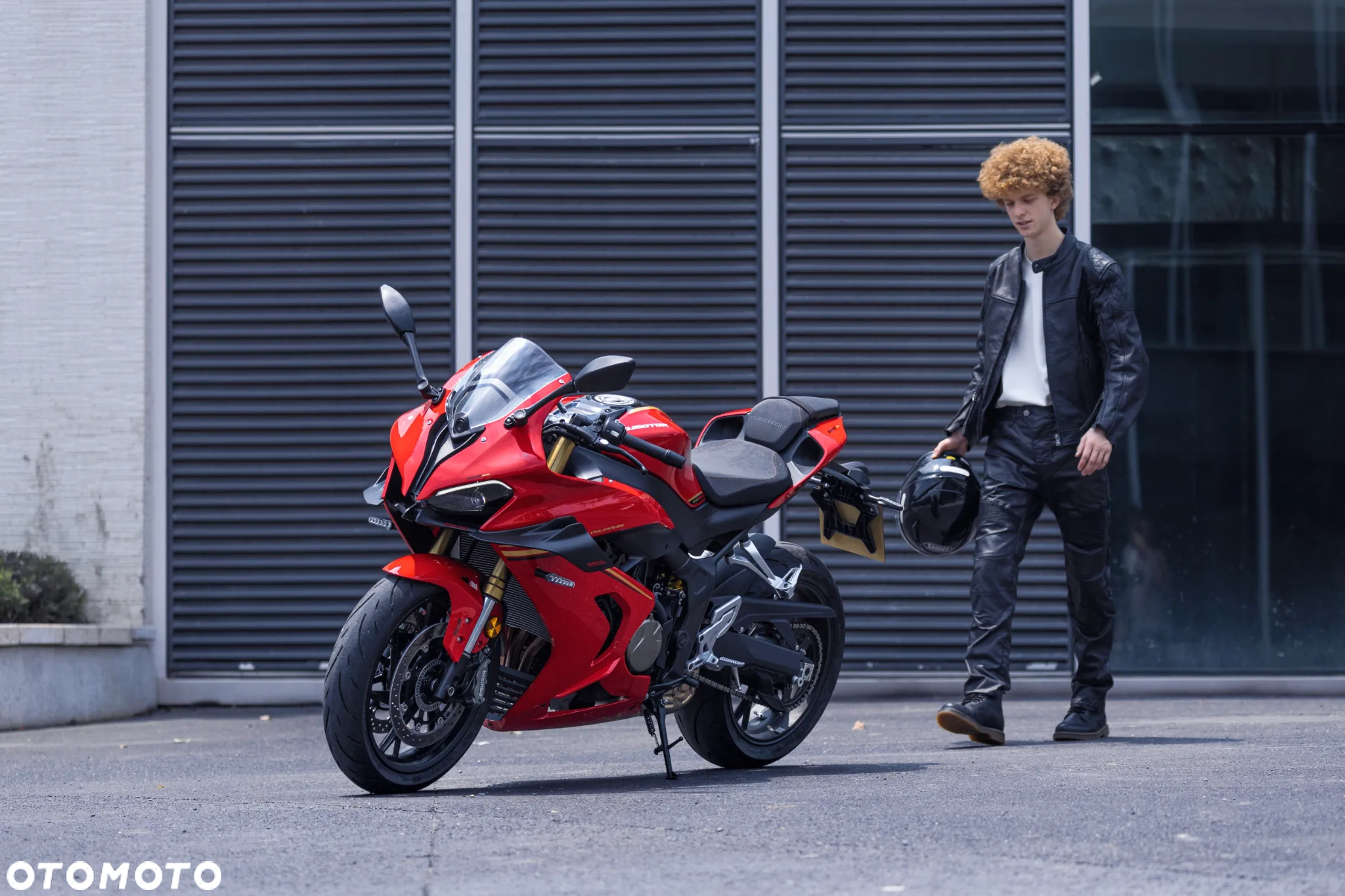 QJMOTOR SRK 800RR - 23
