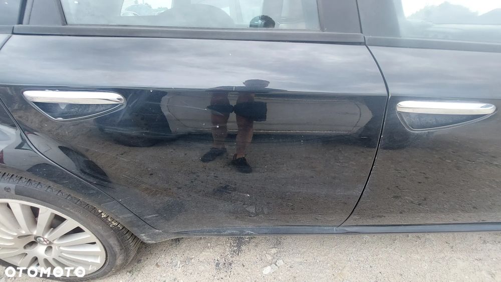 ALFA ROMEO 159 KOMBI DRZWI PRAWY TYŁ TYLNE PRAWE KOMPLETNE 876/B nr. 5/6 - 2