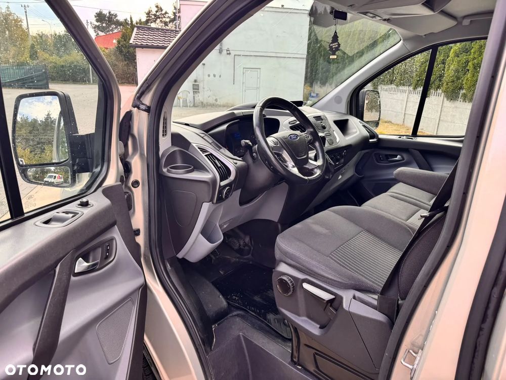 Ford Transit Custom - 8