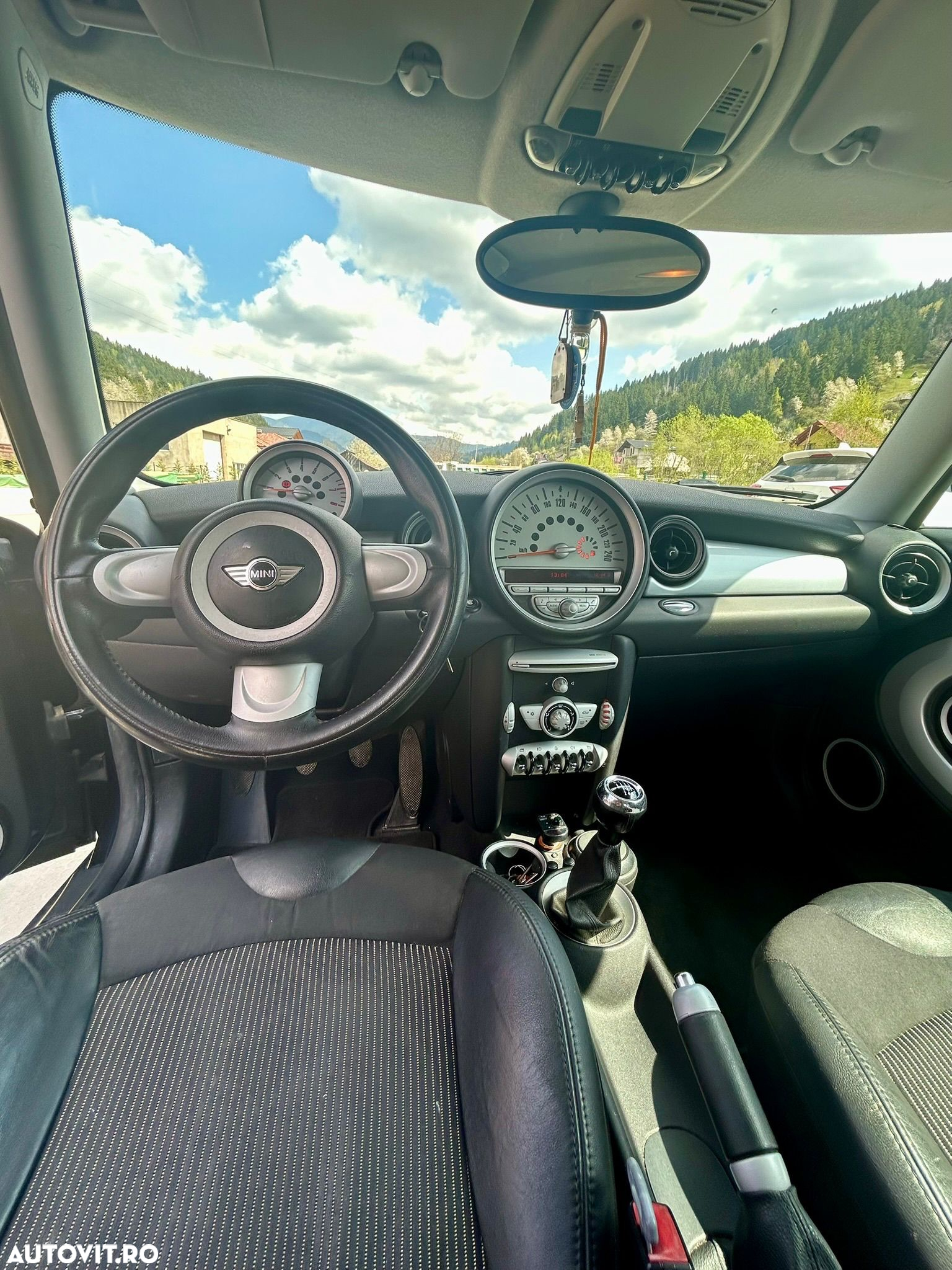 Mini Cooper Standard - 4