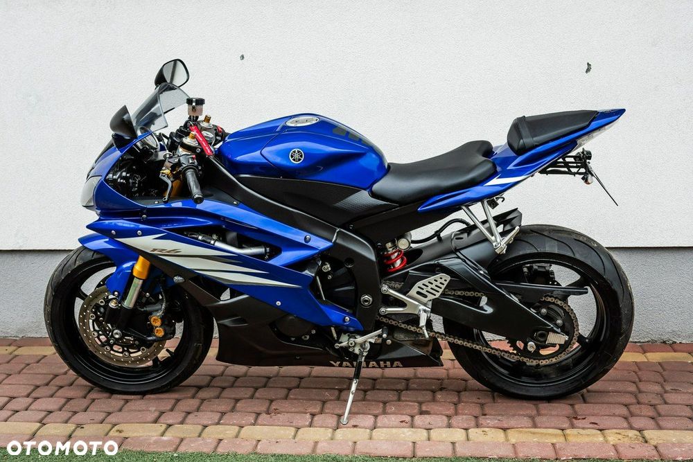 Yamaha R6 - 6