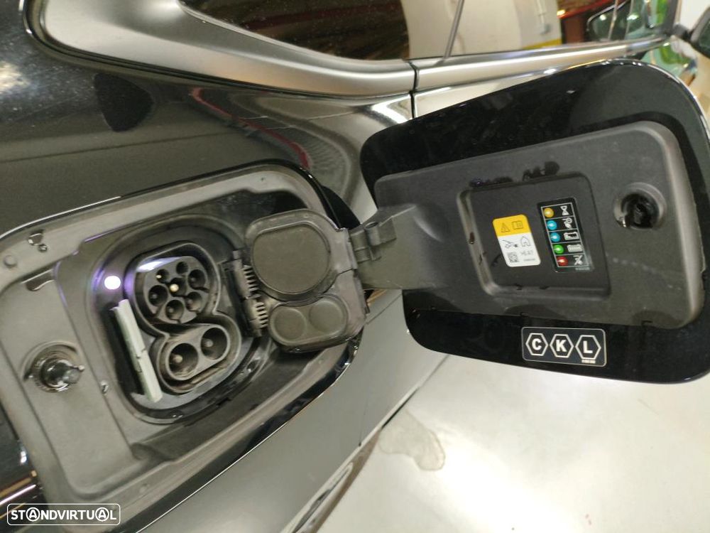 BMW i4 eDrive40 - 12