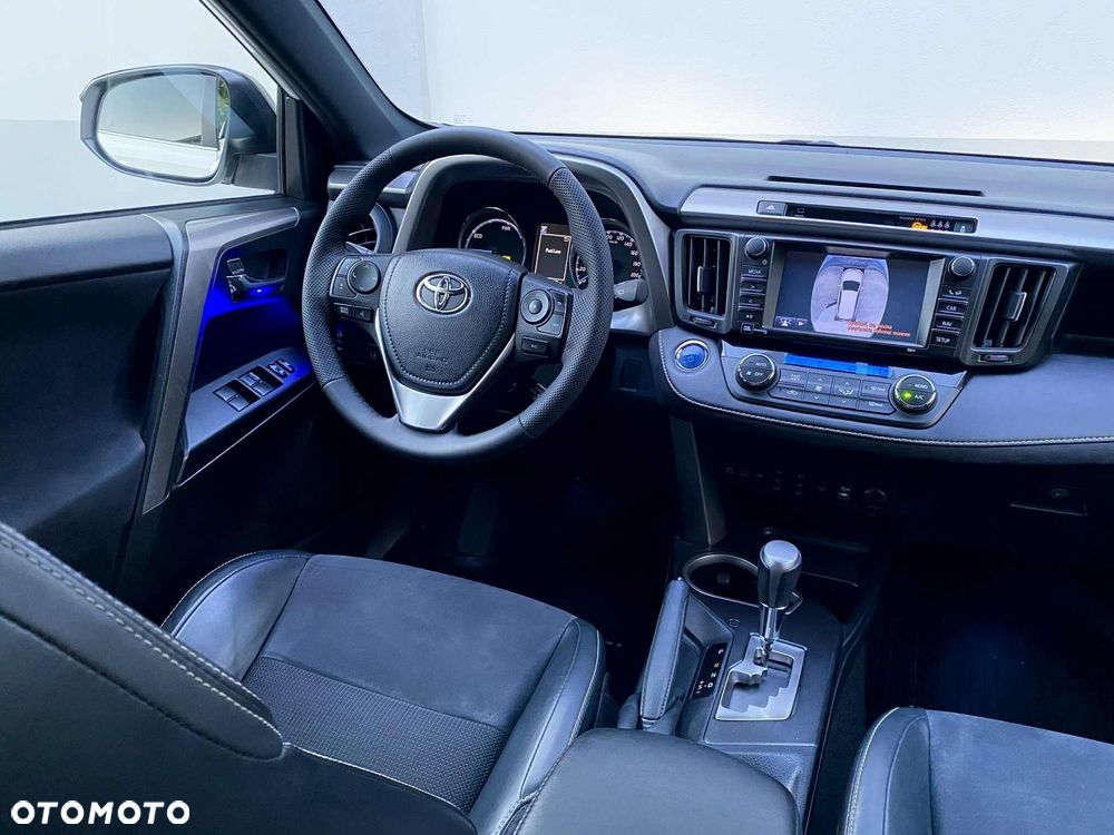 Toyota RAV4 Hybrid Premium 4x2 - 17