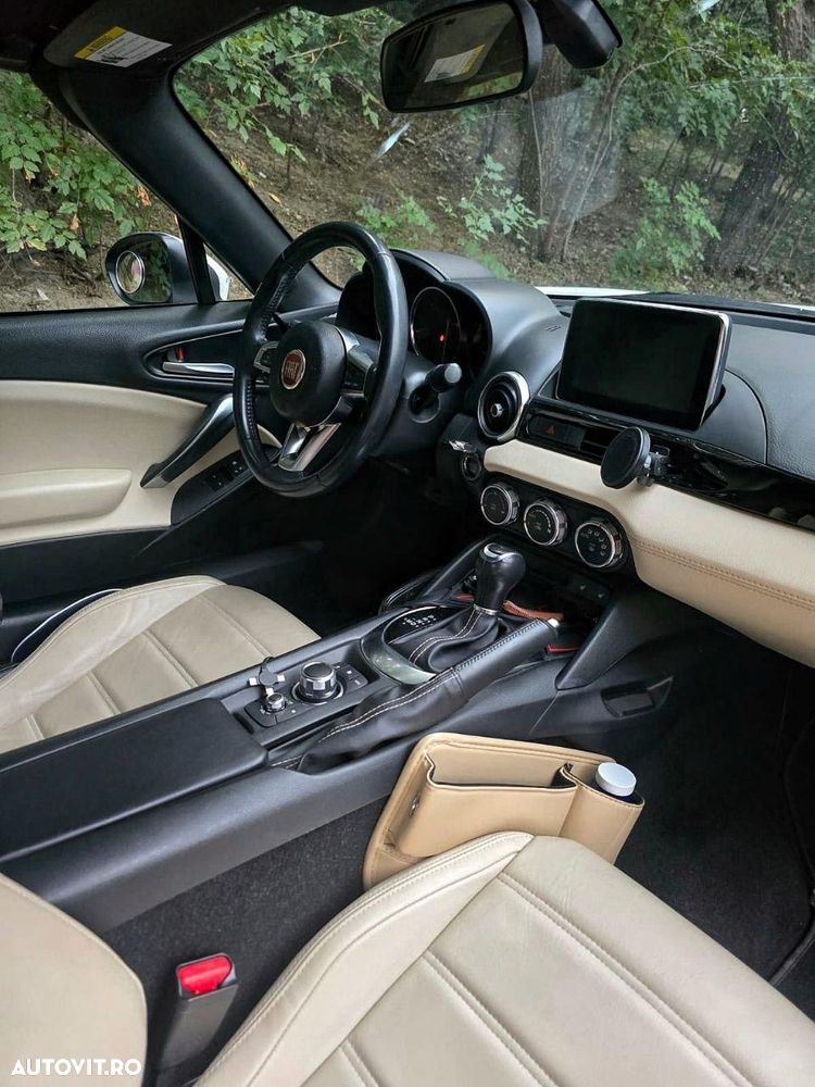 Fiat 124 Spider 1.4 M-Air Aut. Lusso - 4