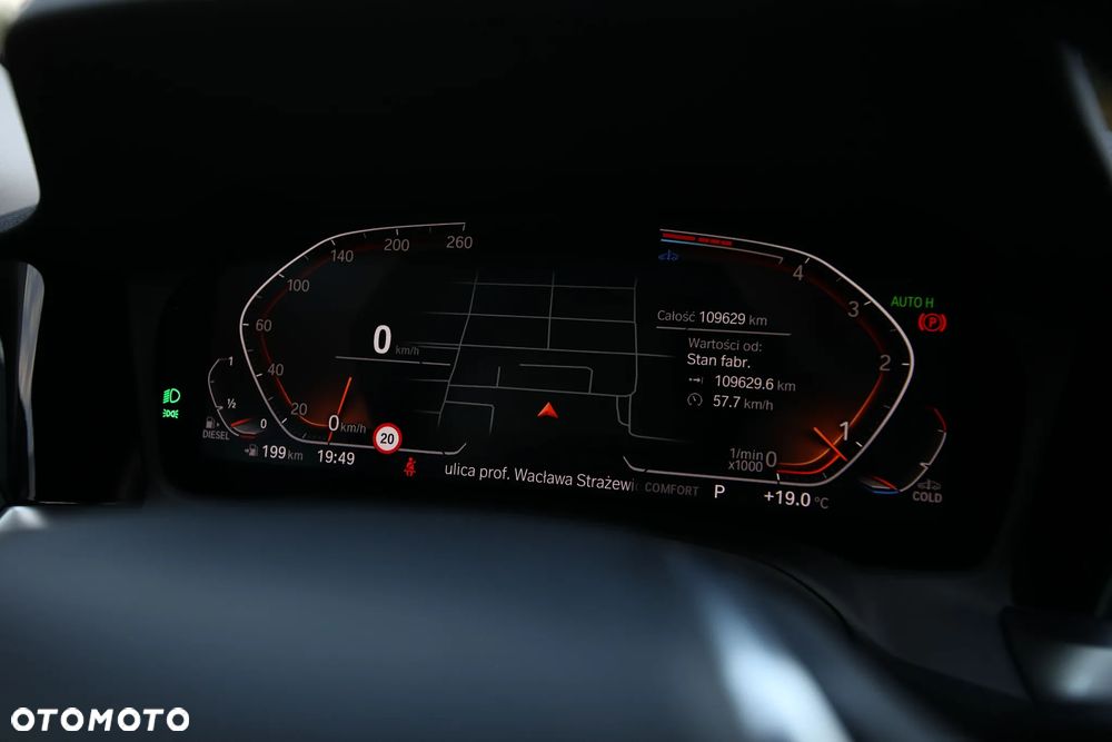BMW Seria 4 420d xDrive mHEV - 32