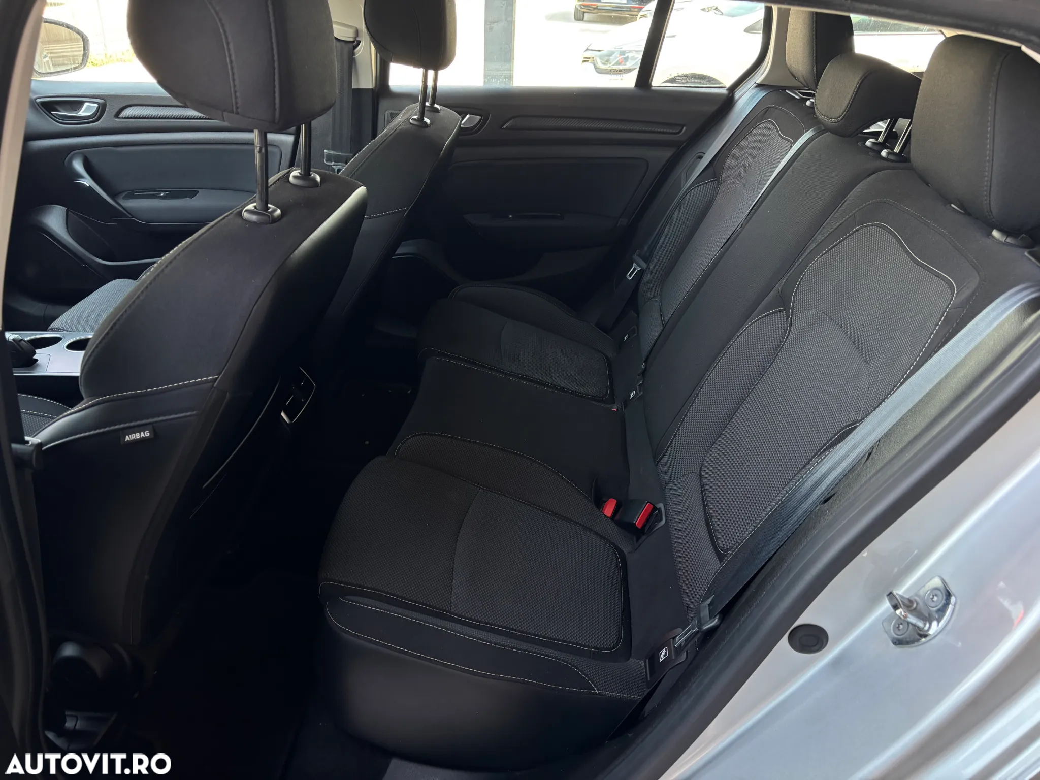 Renault Megane BLUE dCi 115 EDC BUSINESS EDITION - 14