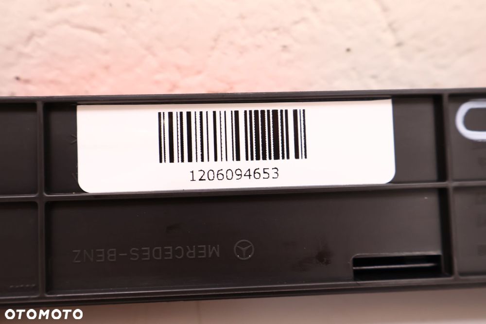 MERCEDES-BENZ CLE A236 TRÓJKĄT OSTRZEGAWCZY ZESTAW A0008901900, A0008900597, A0008900397 - 9