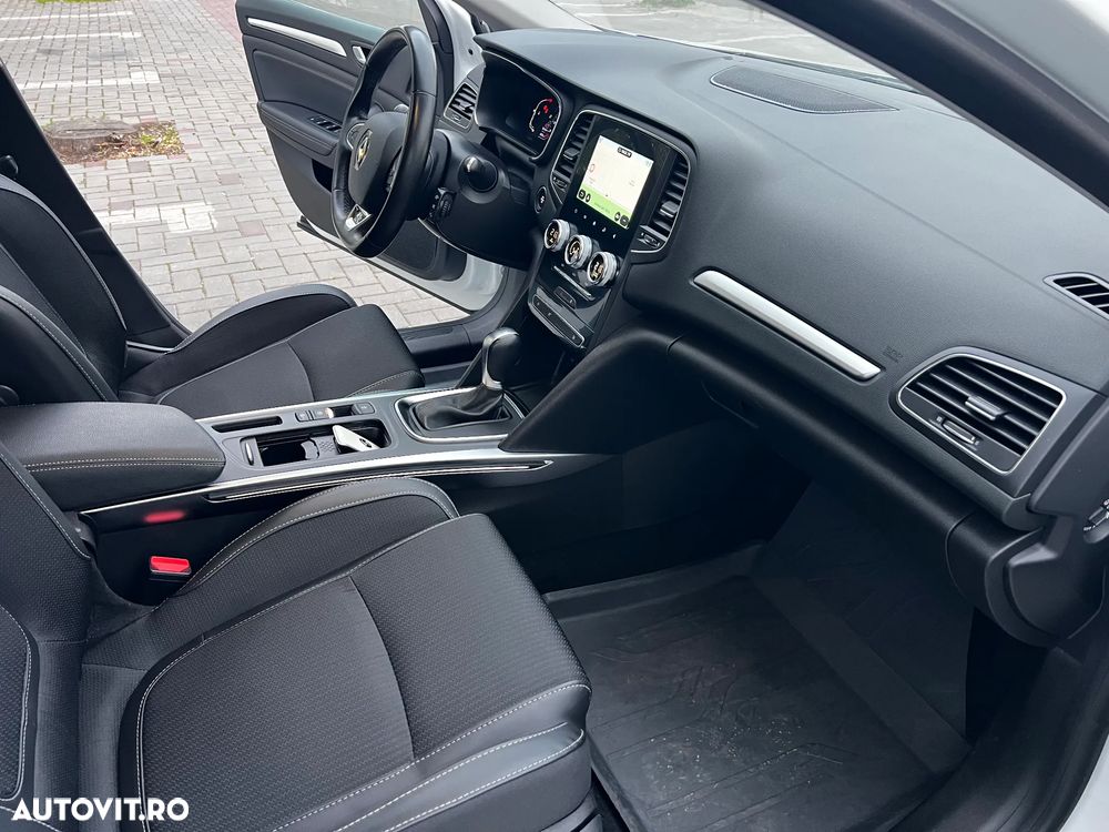 Renault Megane - 13