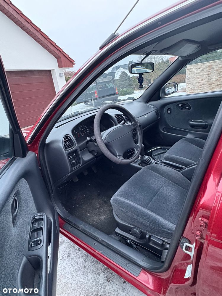 Suzuki Baleno 1.6 GLX - 12