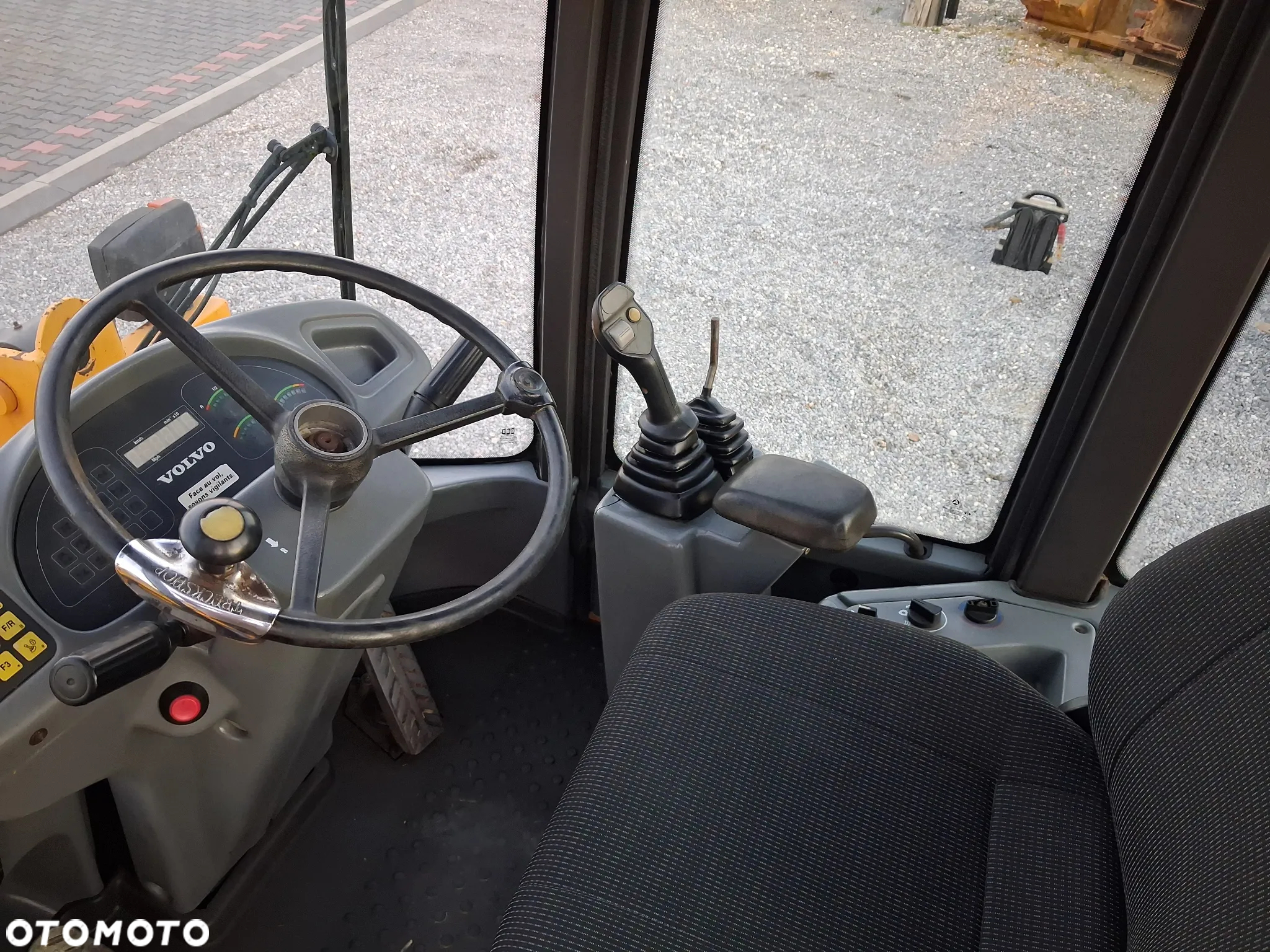 Volvo L30B  Maszyna sprowadzona  5200Mth - 3