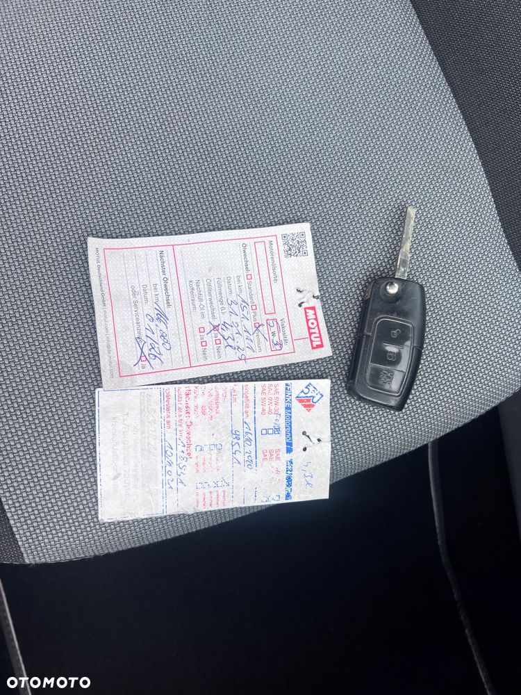 Ford Focus 1.8 Style - 32