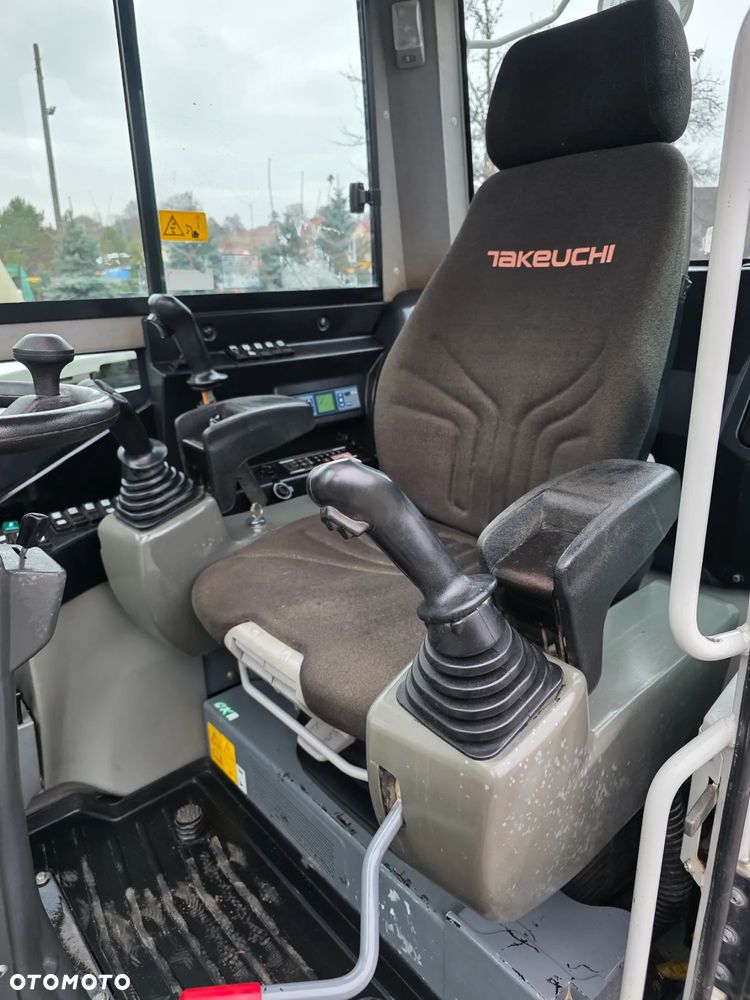 Takeuchi TB 295W Powertilt - 18