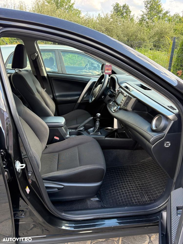 Toyota RAV4 2.0 D-4D 2WD Comfort - 7