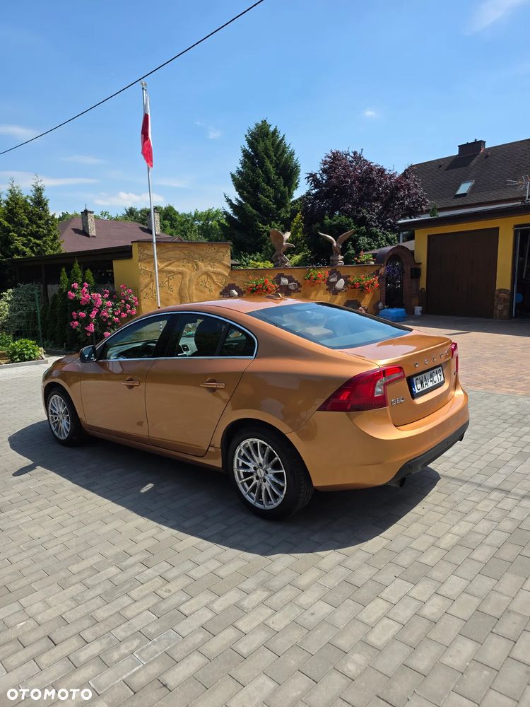 Volvo S60 2.5 T5 - 6