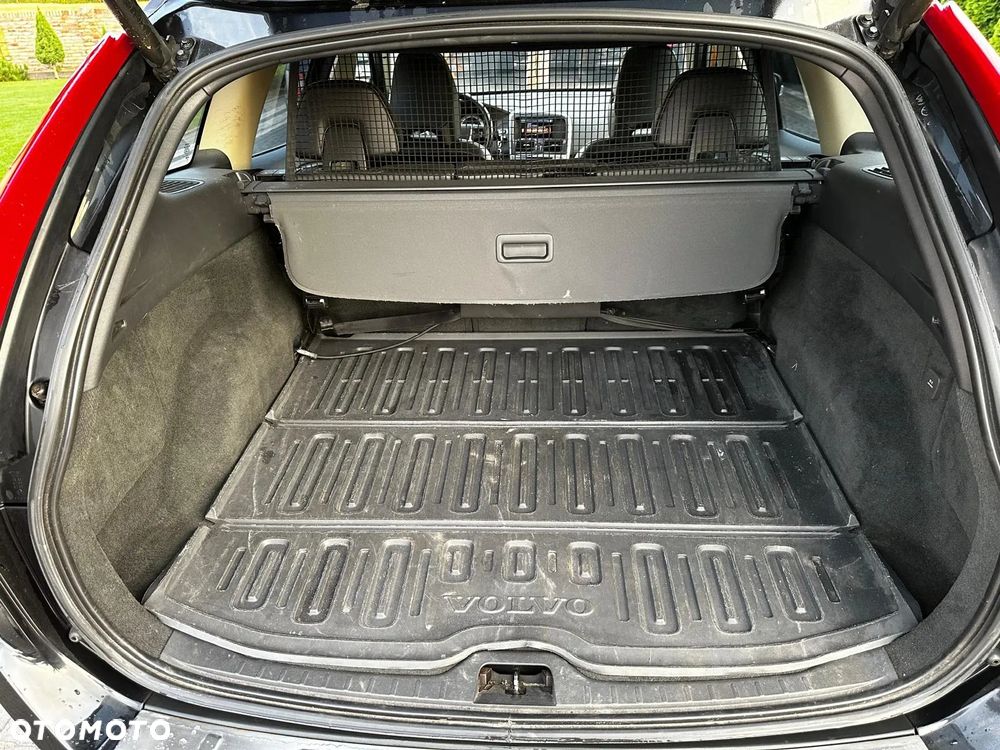 Volvo XC 60 D5 AWD RDesign - 21